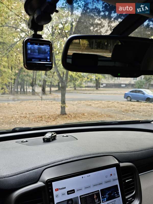 Позашляховик / Кросовер Kia Sorento 2015 в Харкові фото 35 Позашляховик / Кросовер Kia Sorento 2015 в Харкові