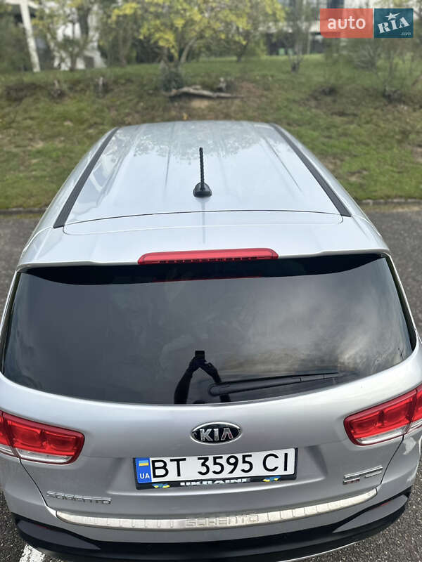 Позашляховик / Кросовер Kia Sorento 2016 в Херсоні