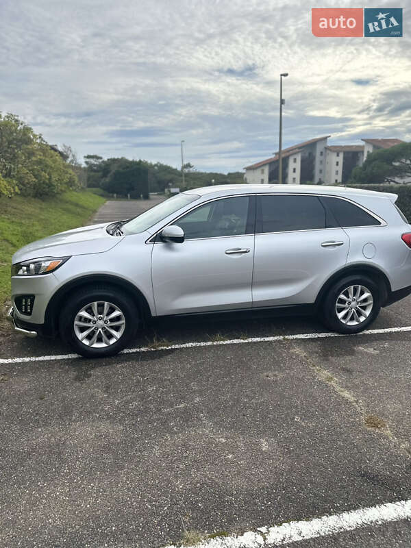 Позашляховик / Кросовер Kia Sorento 2016 в Херсоні