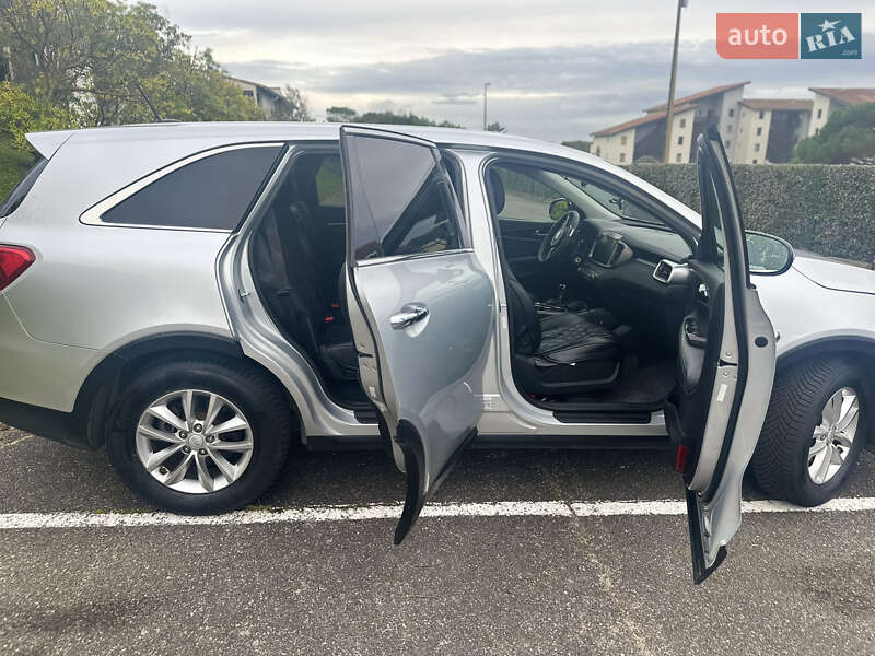 Позашляховик / Кросовер Kia Sorento 2016 в Херсоні