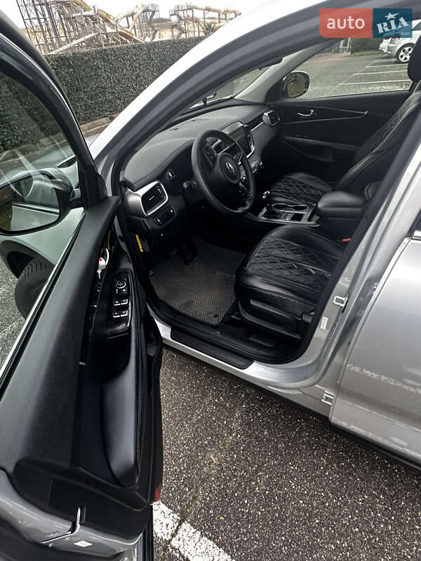 Позашляховик / Кросовер Kia Sorento 2016 в Херсоні