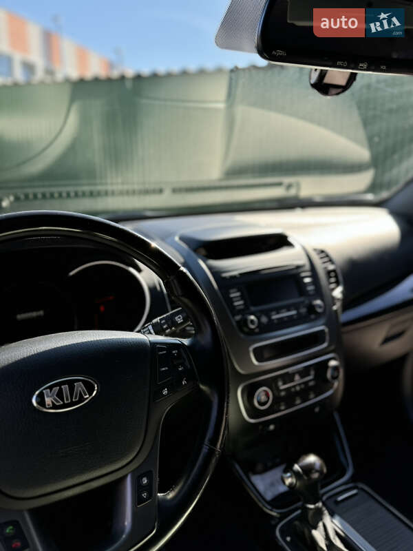 Позашляховик / Кросовер Kia Sorento 2012 в Одесі