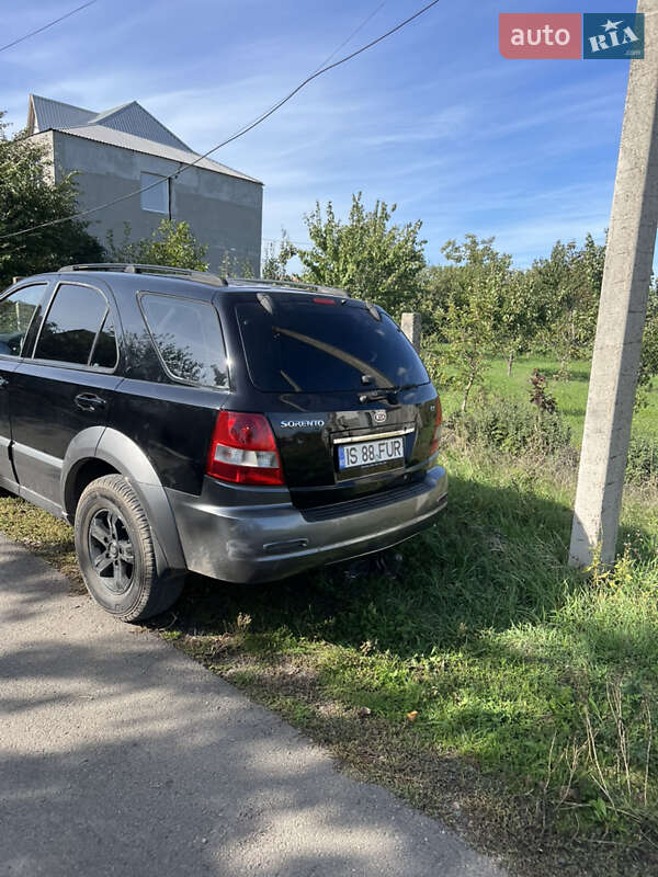 Внедорожник / Кроссовер Kia Sorento 2005 в Подольске