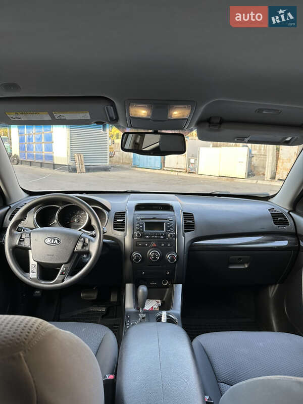 Внедорожник / Кроссовер Kia Sorento 2012 в Харькове