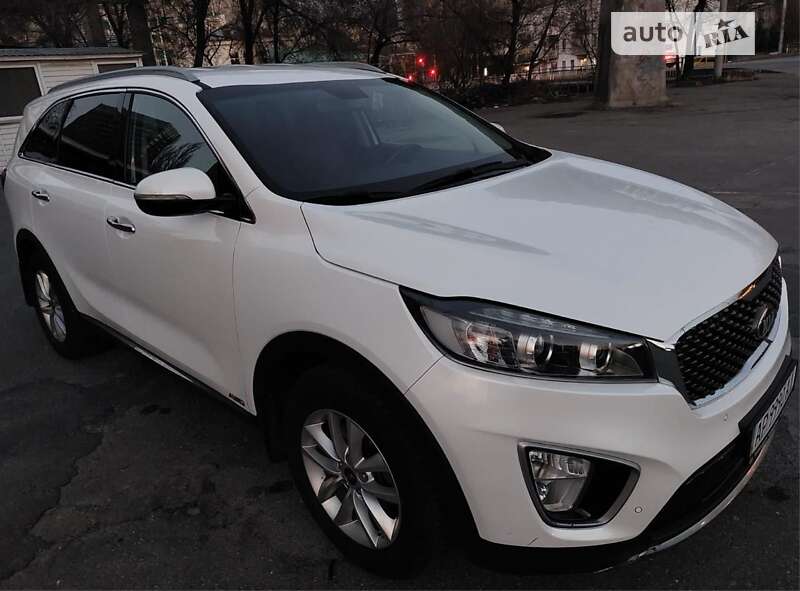 Позашляховик / Кросовер Kia Sorento 2015 в Києві