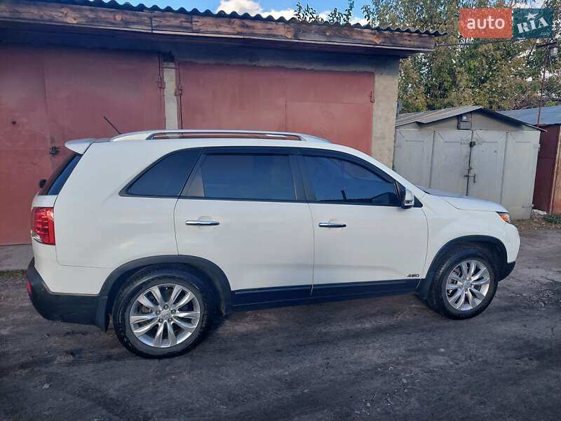 Внедорожник / Кроссовер Kia Sorento 2010 в Золотоноше