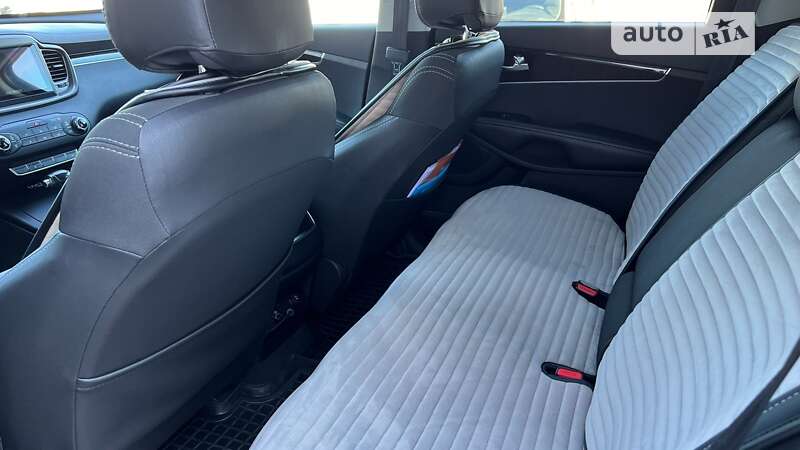 Внедорожник / Кроссовер Kia Sorento 2015 в Ивано-Франковске