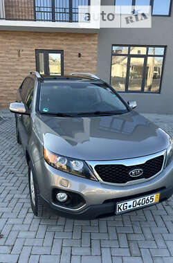 Внедорожник / Кроссовер Kia Sorento 2011 в Новоселице