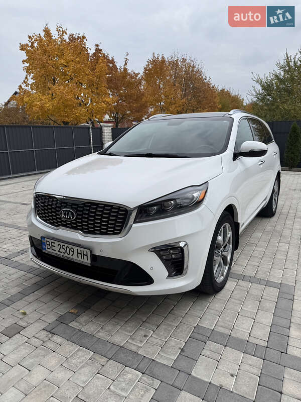 Внедорожник / Кроссовер Kia Sorento 2018 в Южноукраинске