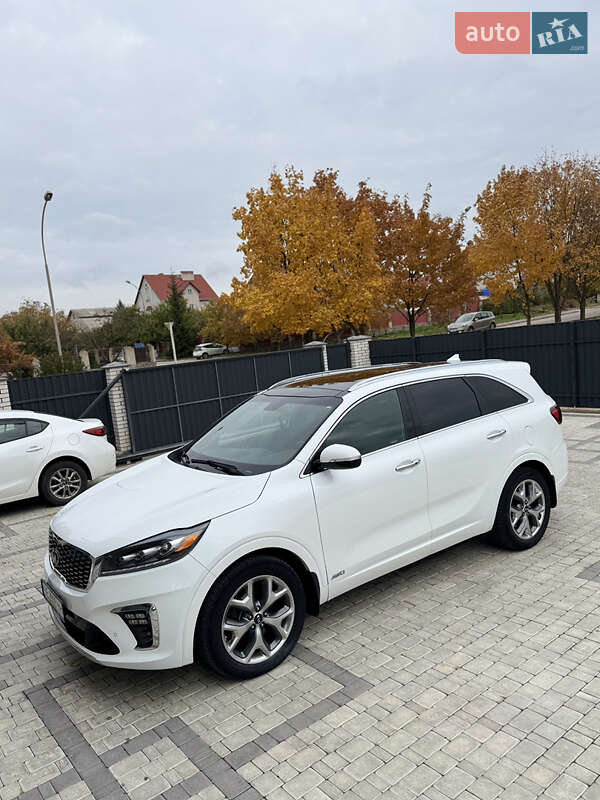 Внедорожник / Кроссовер Kia Sorento 2018 в Южноукраинске