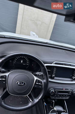 Внедорожник / Кроссовер Kia Sorento 2018 в Южноукраинске