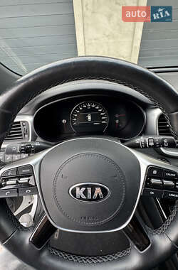 Внедорожник / Кроссовер Kia Sorento 2018 в Южноукраинске