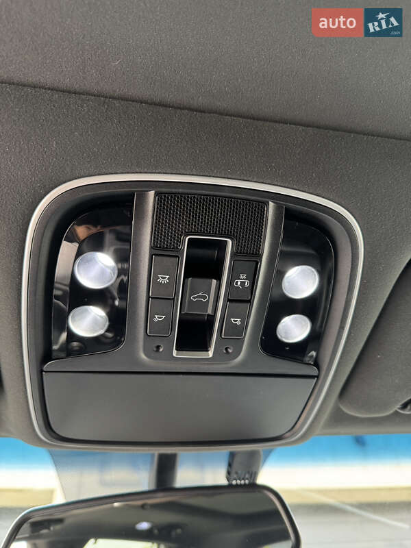 Внедорожник / Кроссовер Kia Sorento 2018 в Южноукраинске
