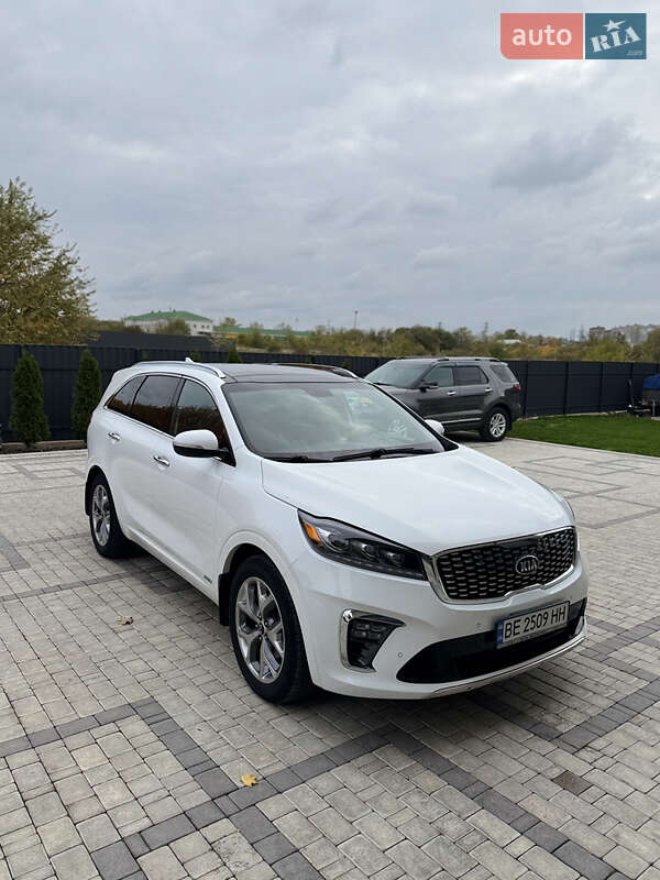 Внедорожник / Кроссовер Kia Sorento 2018 в Южноукраинске