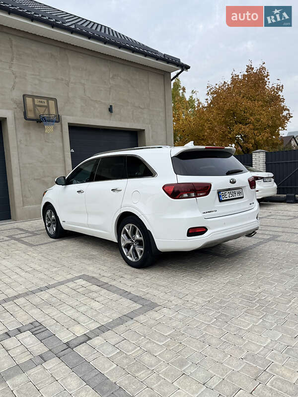 Внедорожник / Кроссовер Kia Sorento 2018 в Южноукраинске