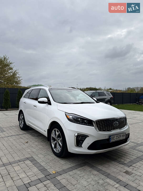 Внедорожник / Кроссовер Kia Sorento 2018 в Южноукраинске