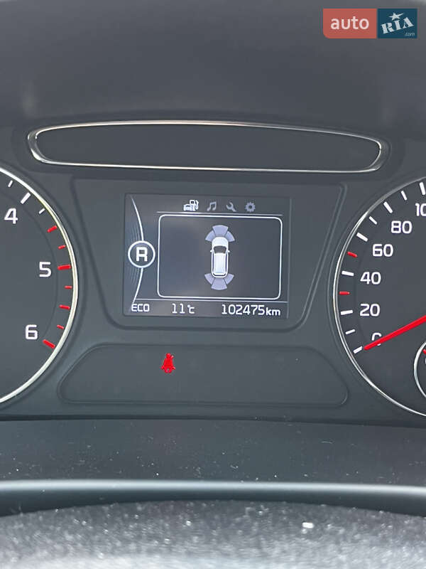 Позашляховик / Кросовер Kia Sorento 2016 в Вараші