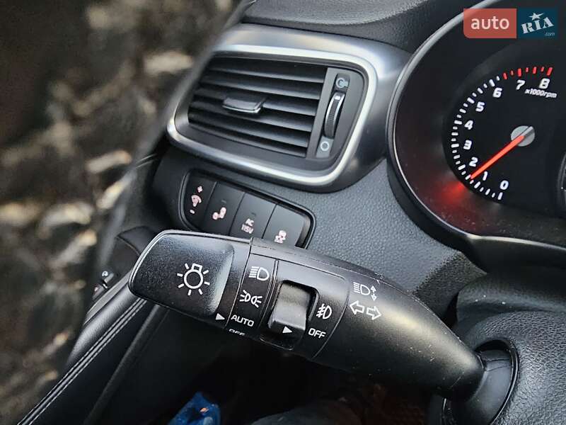 Внедорожник / Кроссовер Kia Sorento 2017 в Изюме