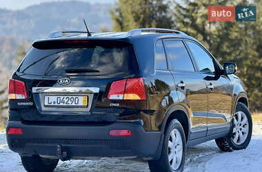 Внедорожник / Кроссовер Kia Sorento 2010 в Межгорье