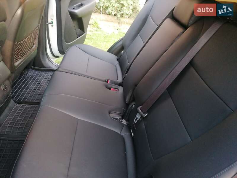 Внедорожник / Кроссовер Kia Sorento 2011 в Сторожинце