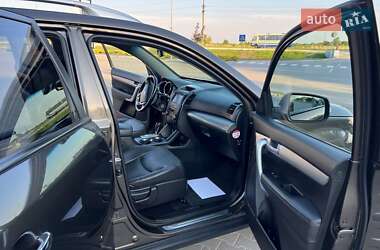 Внедорожник / Кроссовер Kia Sorento 2011 в 