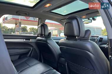 Внедорожник / Кроссовер Kia Sorento 2011 в 