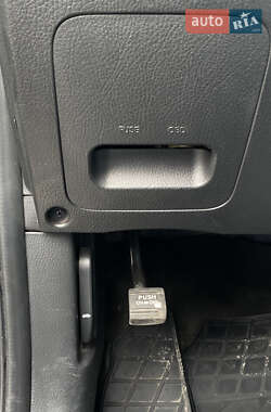 Внедорожник / Кроссовер Kia Sorento 2011 в 