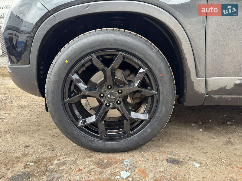 Позашляховик / Кросовер Kia Sorento 2010 в Сумах