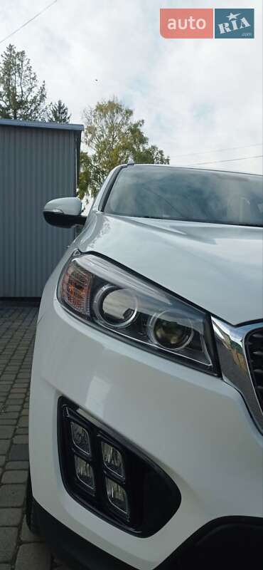 Позашляховик / Кросовер Kia Sorento 2016 в Гусятині