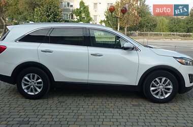 Внедорожник / Кроссовер Kia Sorento 2016 в 