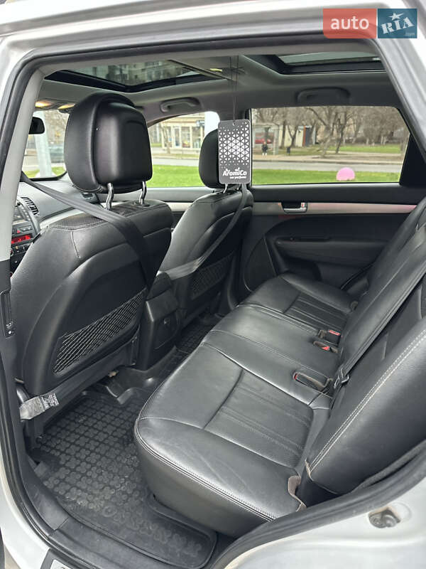 Позашляховик / Кросовер Kia Sorento 2012 в Одесі