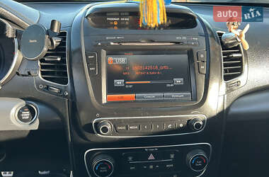 Внедорожник / Кроссовер Kia Sorento 2013 в 