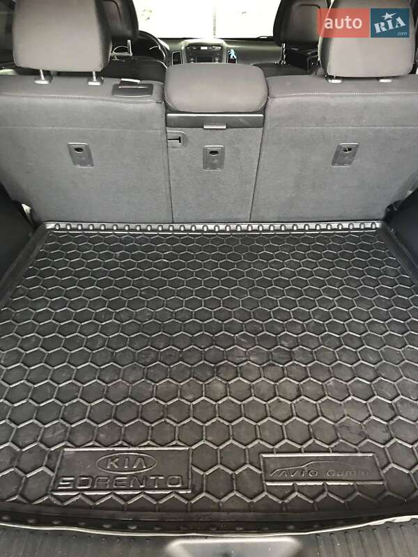Внедорожник / Кроссовер Kia Sorento 2014 в Киеве фото 9 Внедорожник / Кроссовер Kia Sorento 2014 в Киеве