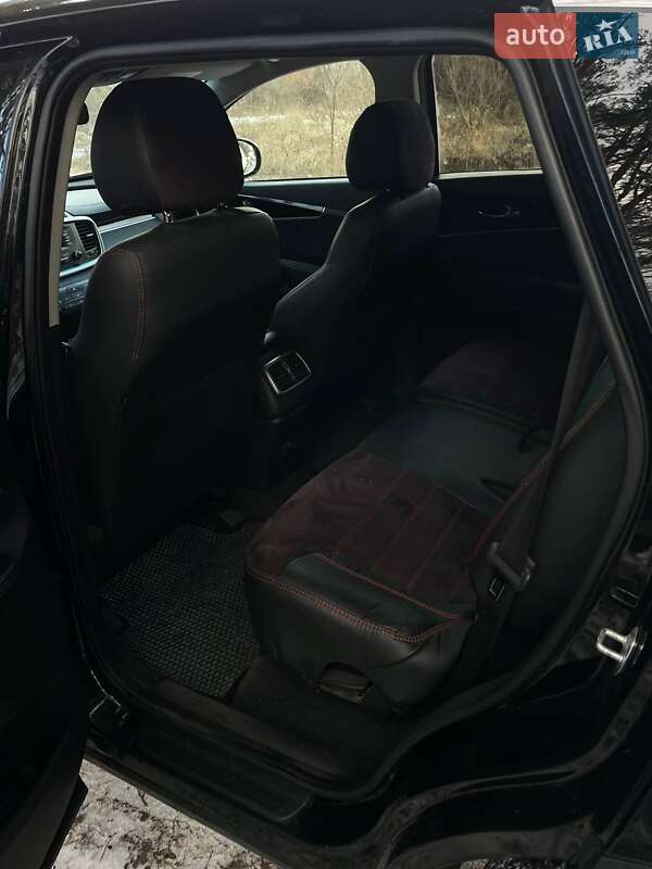 Внедорожник / Кроссовер Kia Sorento 2015 в Коростене