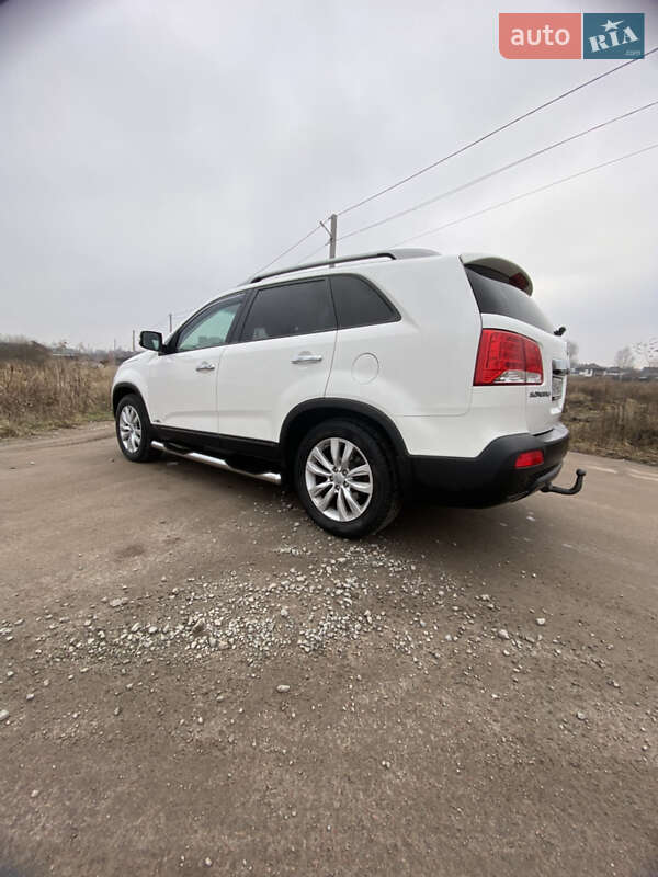 Позашляховик / Кросовер Kia Sorento 2011 в Житомирі