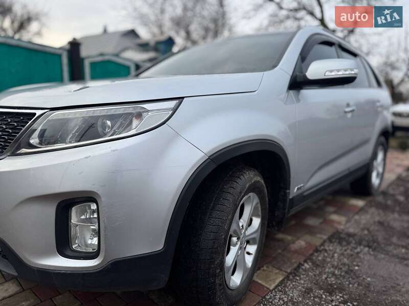 Внедорожник / Кроссовер Kia Sorento 2013 в Ромнах