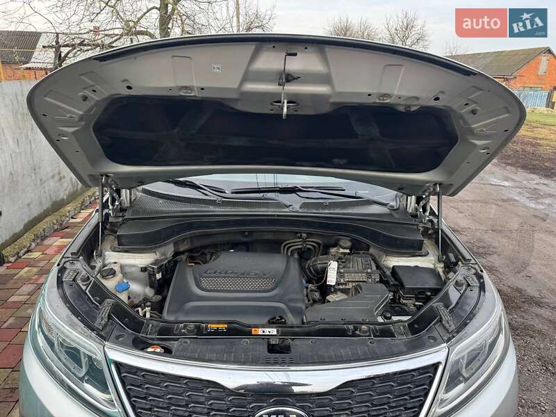 Внедорожник / Кроссовер Kia Sorento 2013 в Ромнах