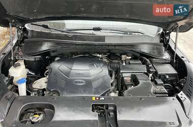 Позашляховик / Кросовер Kia Sorento 2017 в 