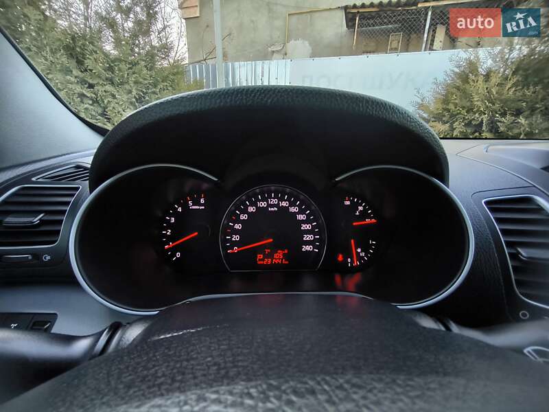 Внедорожник / Кроссовер Kia Sorento 2013 в Ивано-Франковске