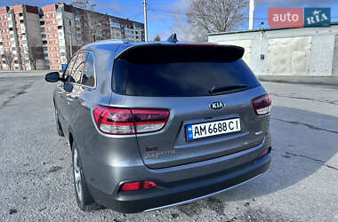 Позашляховик / Кросовер Kia Sorento 2015 в Звягелі