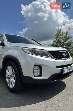 Позашляховик / Кросовер Kia Sorento 2012 в Івано-Франківську