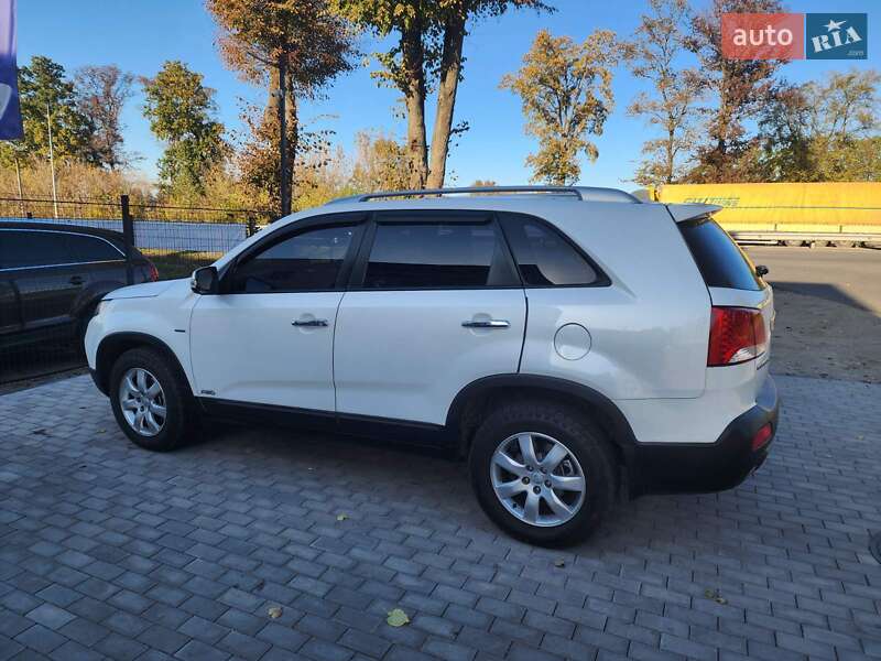 Внедорожник / Кроссовер Kia Sorento 2011 в 