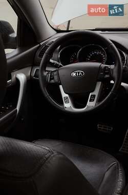 Позашляховик / Кросовер Kia Sorento 2010 в Запоріжжі