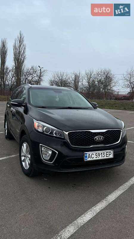 Позашляховик / Кросовер Kia Sorento 2016 в Луцьку