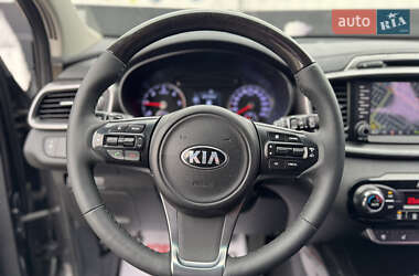 Внедорожник / Кроссовер Kia Sorento 2017 в 