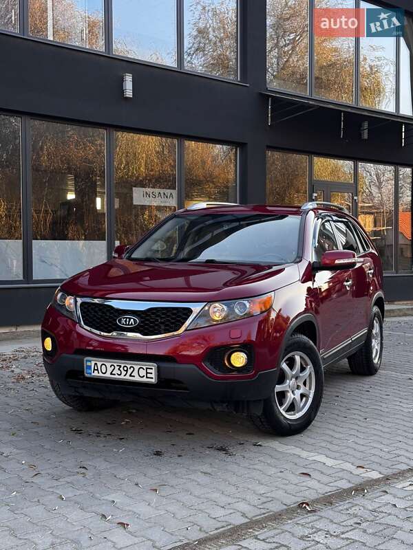 Внедорожник / Кроссовер Kia Sorento 2010 в Грушево