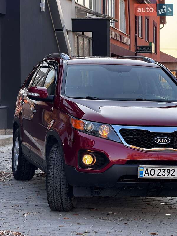 Внедорожник / Кроссовер Kia Sorento 2010 в Грушево