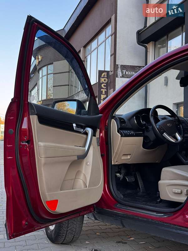 Внедорожник / Кроссовер Kia Sorento 2010 в Грушево