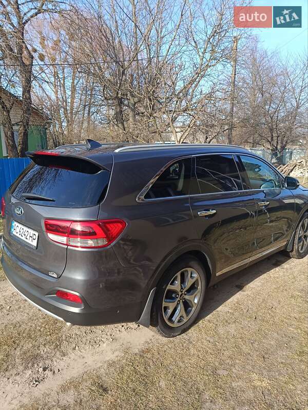 Позашляховик / Кросовер Kia Sorento 2016 в Володимирі