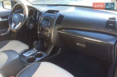Внедорожник / Кроссовер Kia Sorento 2010 в 